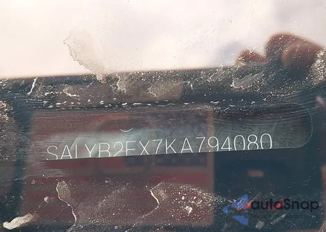 2019 Land Rover Range Rover Velar P250 S z USA, uszkodzony, nr VIN SALYB2EX7KA794080